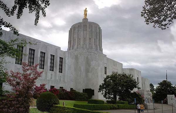 Oregon state capitol building